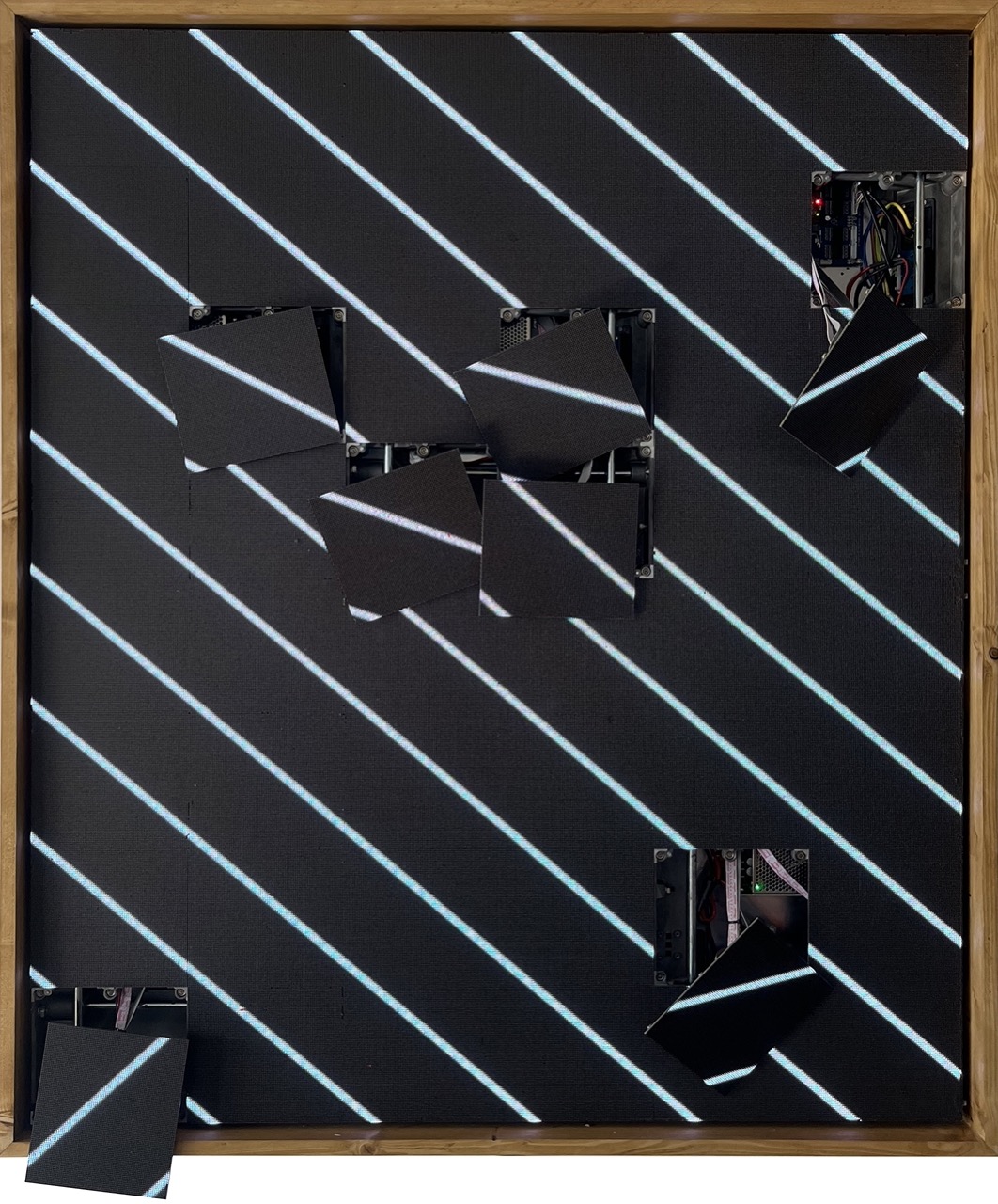 BREAKUP LED sculpture lichterloh